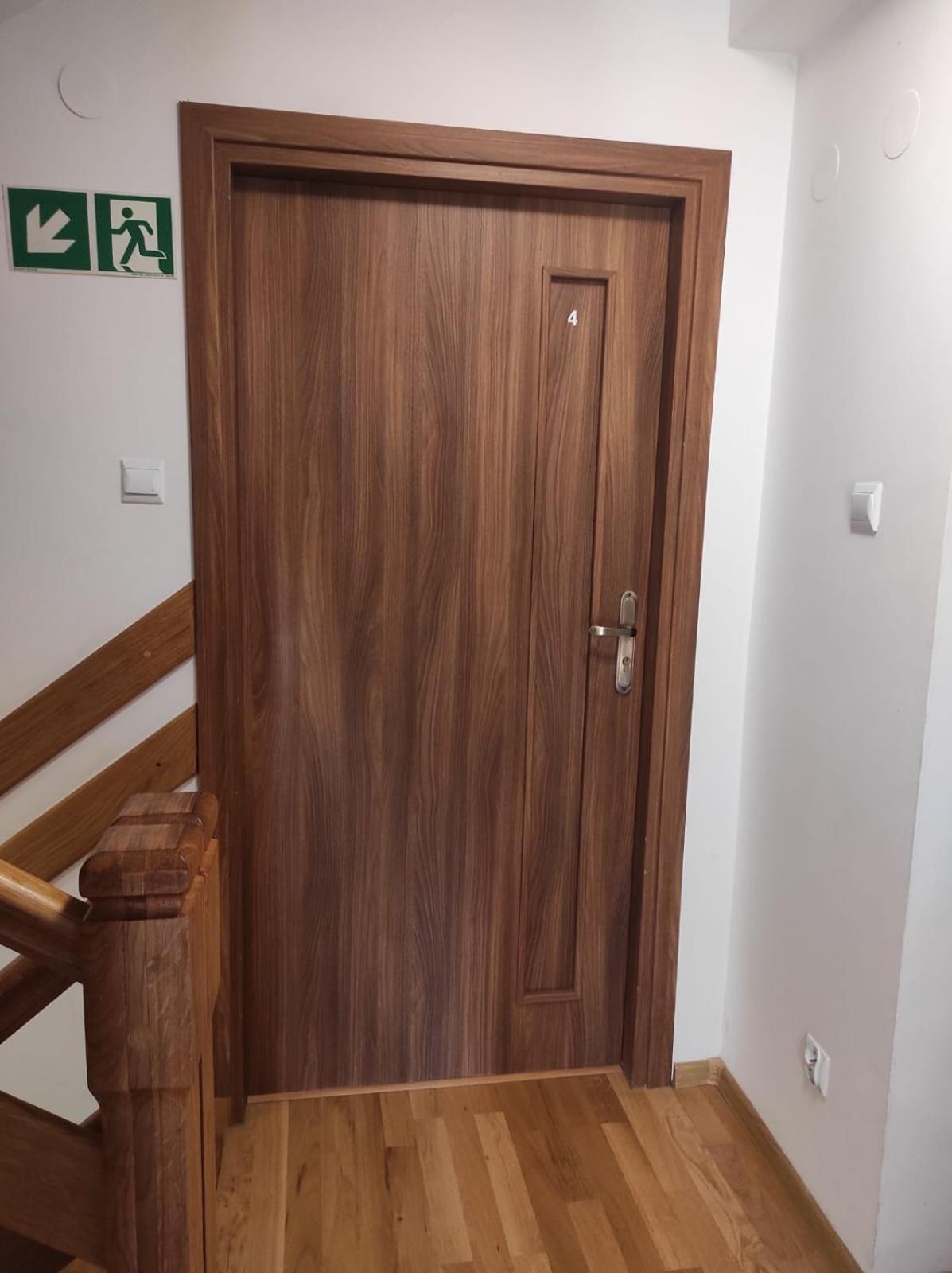 Domek Mysliwski W Mucznem Lutowiska Exterior foto